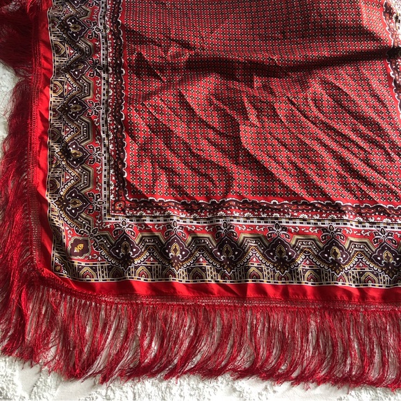 silky satin & long fringe BIG square scarf - Picture 5 of 8